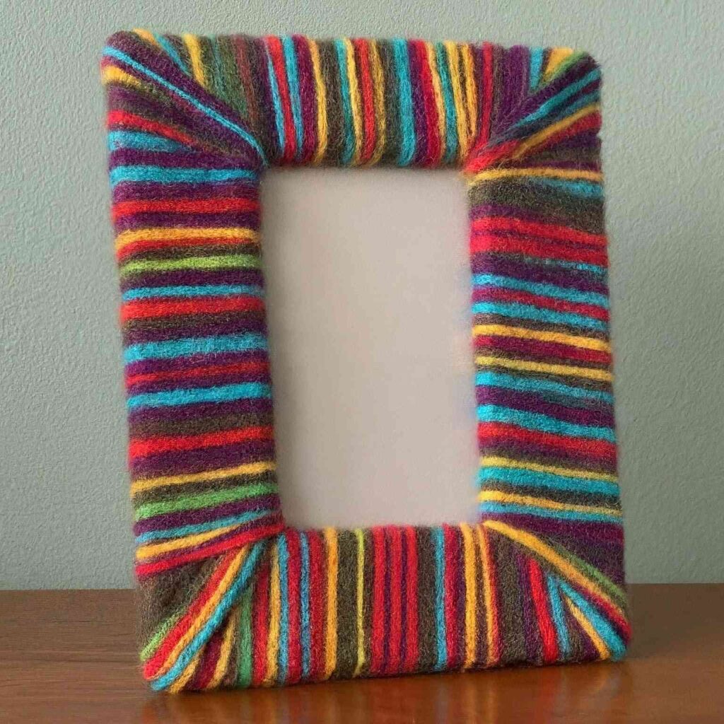 Yarn-Wrapped Picture Frame