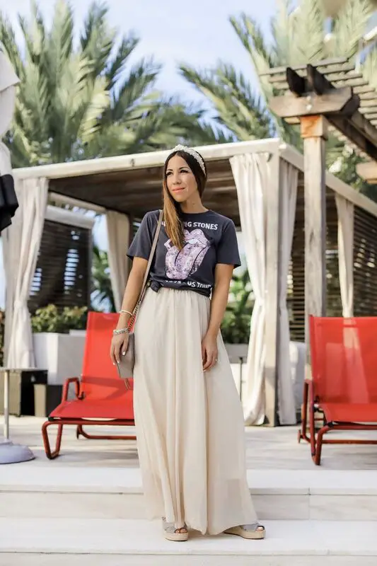 maxi skirt and tee spring outfit trends 2024