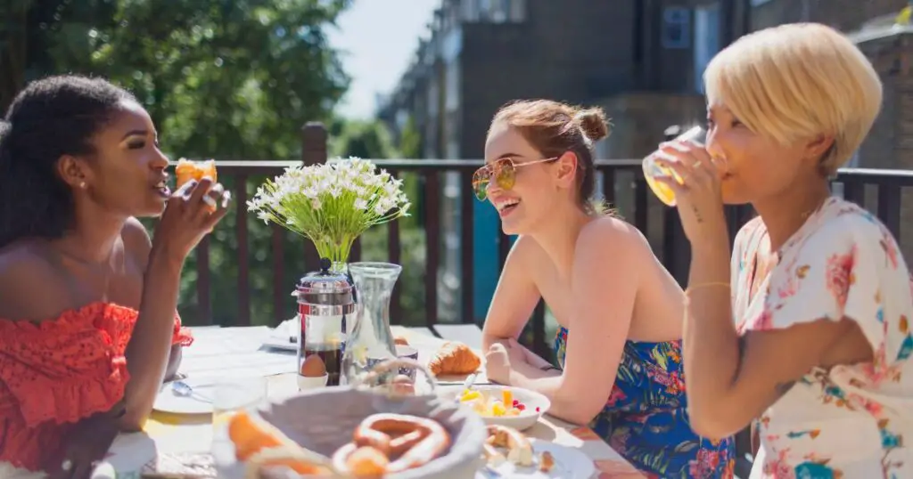 3 women having brunch on Mother's Day.