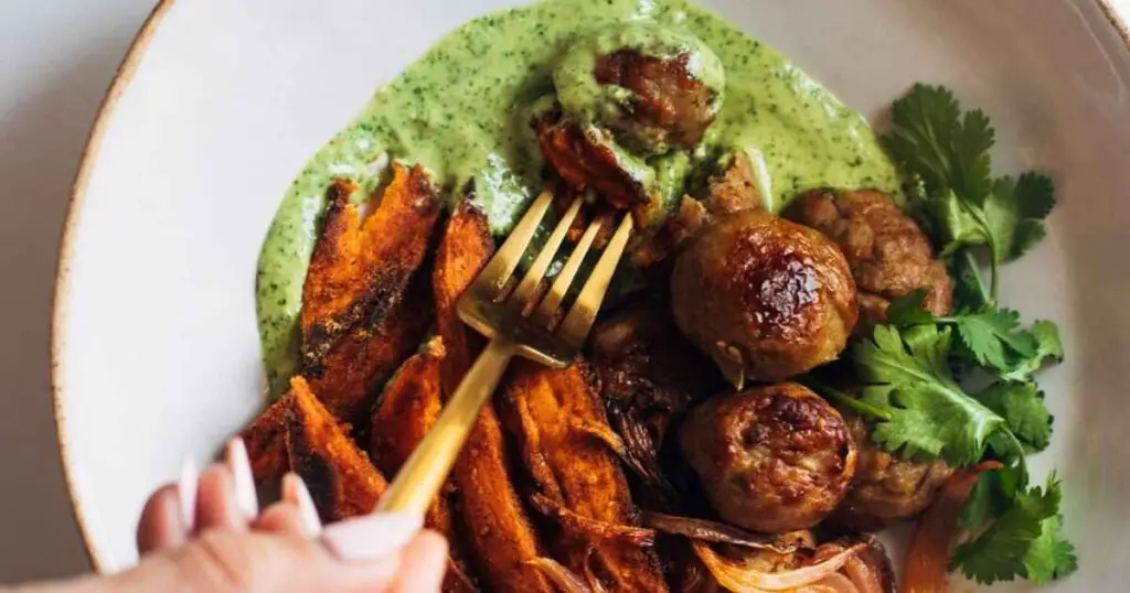 Avocado Mojo Bowls With Sweet Potato And Chicken