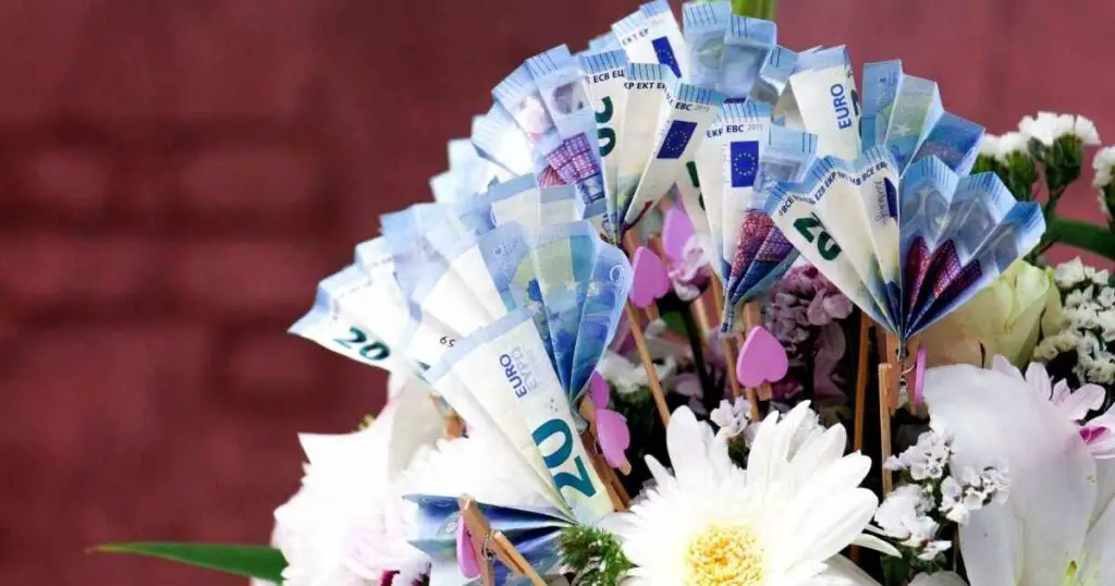 how to make money bouquet