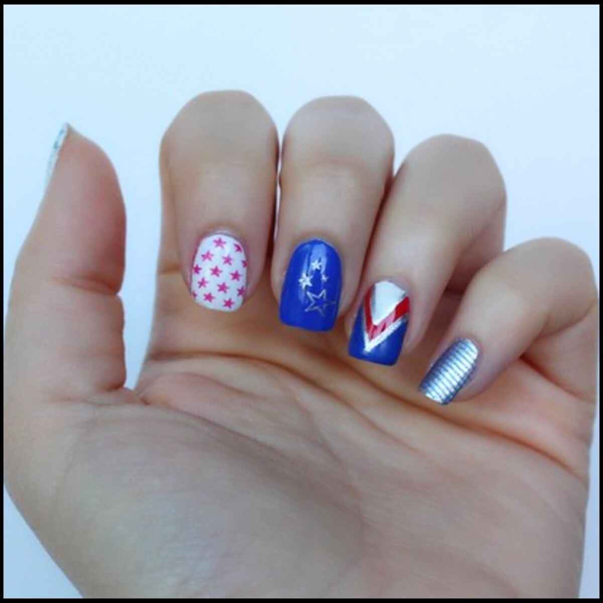 Stars and Stripes Nail Design