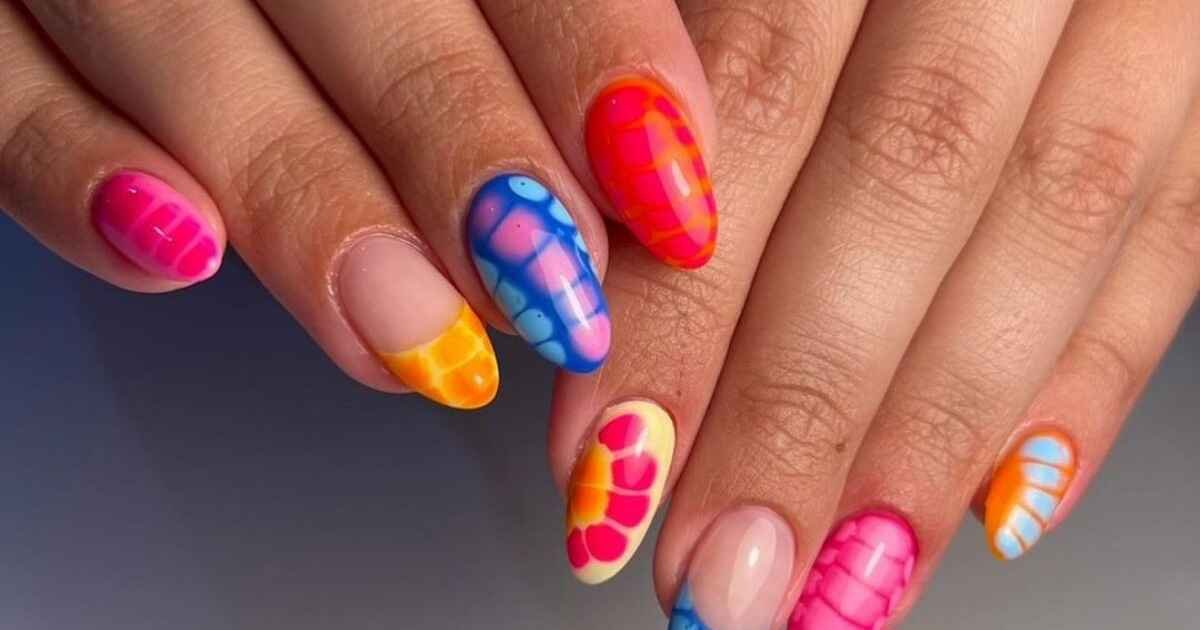 Summer nails colors